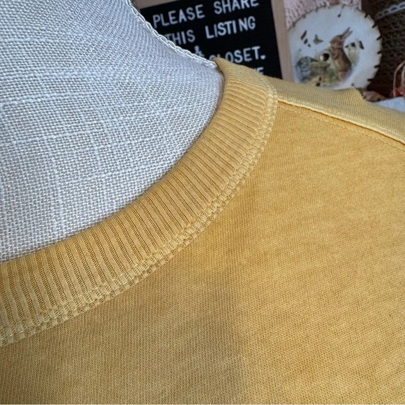 Old Navy Yellow Long Sleeve T-Shirt Sweater Sz Medium - Picture 6 of 9